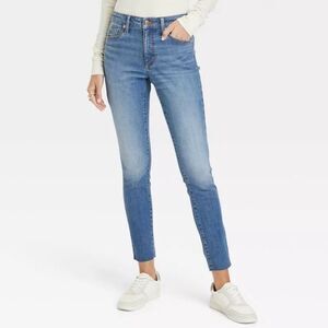 Universal Thread high rise skinny jeans raw hem size 27/4